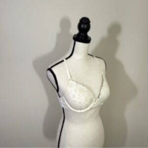 Aerie White Lace Bra with Molded Cups  36B